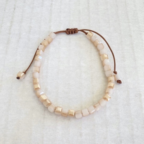 Adjustable Crystal Bracelet - Picture 5 of 5